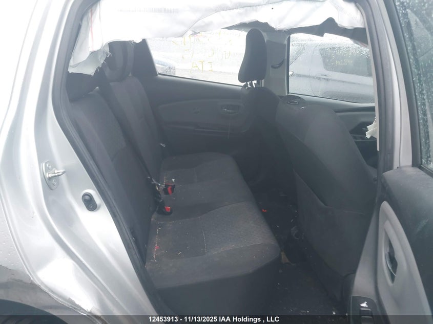 VNKKTUD37HA086013 2017 TOYOTA YARIS photo no. 8