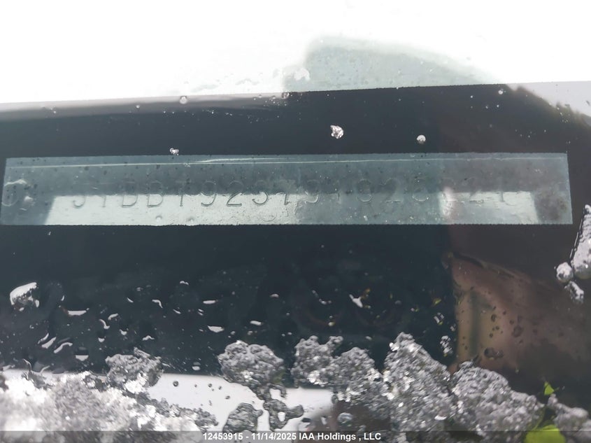 2009 Toyota Yaris VIN: JTDBT923791326221 Lot: 12453915