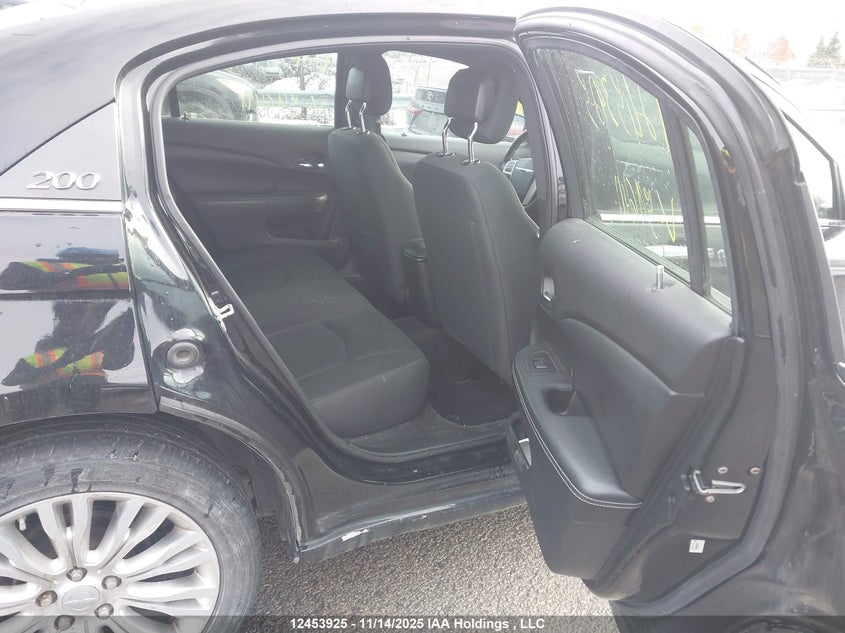 2011 Chrysler 200 VIN: 1C3BC2FG3BN596411 Lot: 12453925