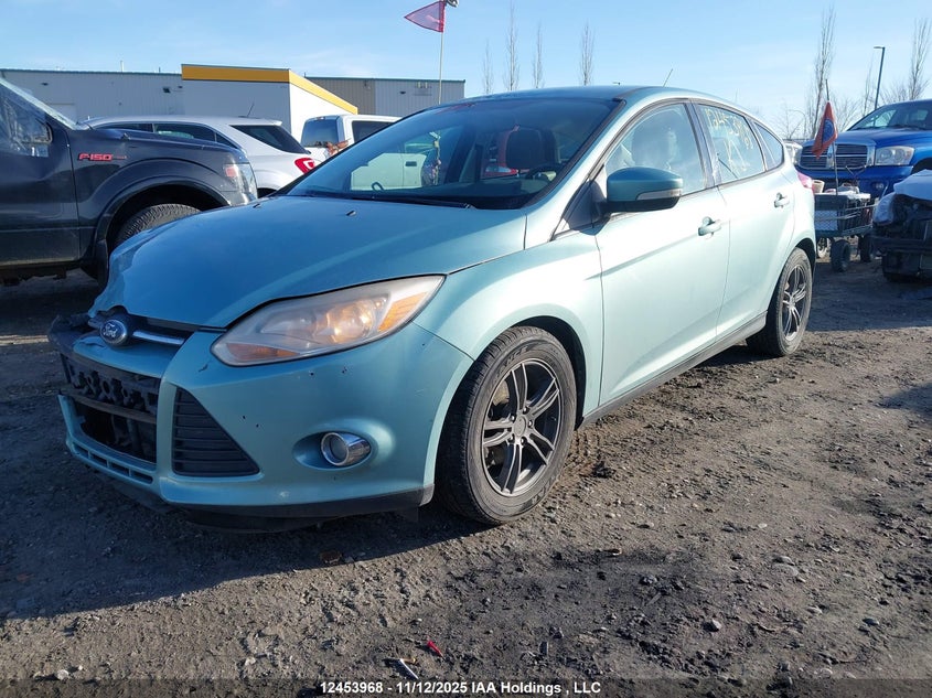 1FAHP3K20CL358982 2012 FORD FOCUS photo no. 2