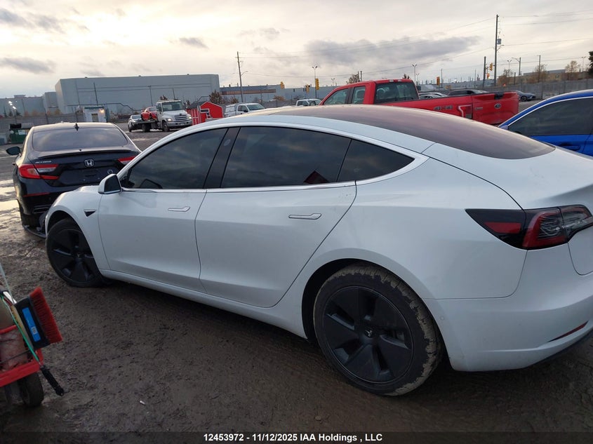 5YJ3E1EA2JF029475 2018 TESLA MODEL 3 photo no. 14