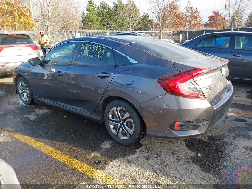 2HGFC2F50JH004192 2018 HONDA CIVIC photo no. 3