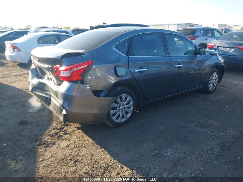 3N1AB7AP0JY228979 2018 NISSAN SENTRA photo no. 4