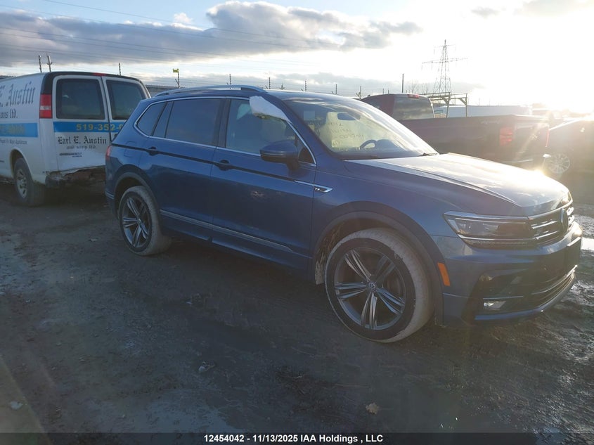 3VV4B7AX6KM008704 2019 Volkswagen Tiguan Sel Premium/Sel Premium R-Line auction photo 1