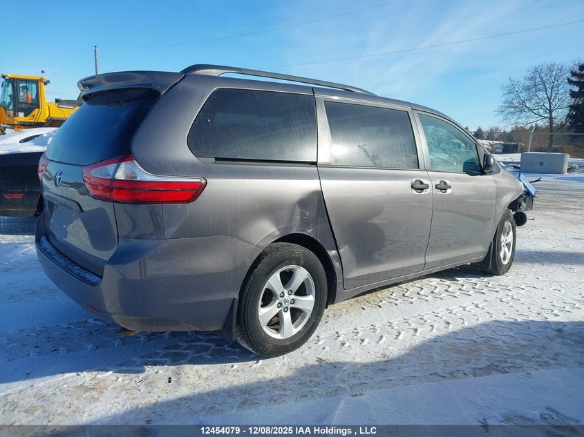 5TDZK3DC6FS625547 2015 TOYOTA SIENNA photo no. 4