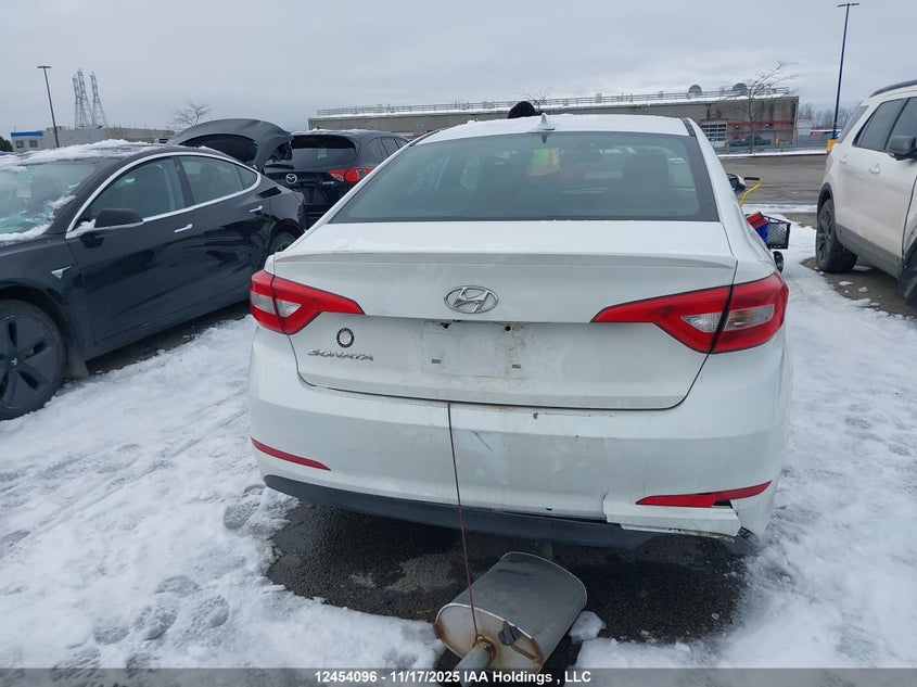 5NPE24AF3HH528110 2017 HYUNDAI SONATA photo no. 16