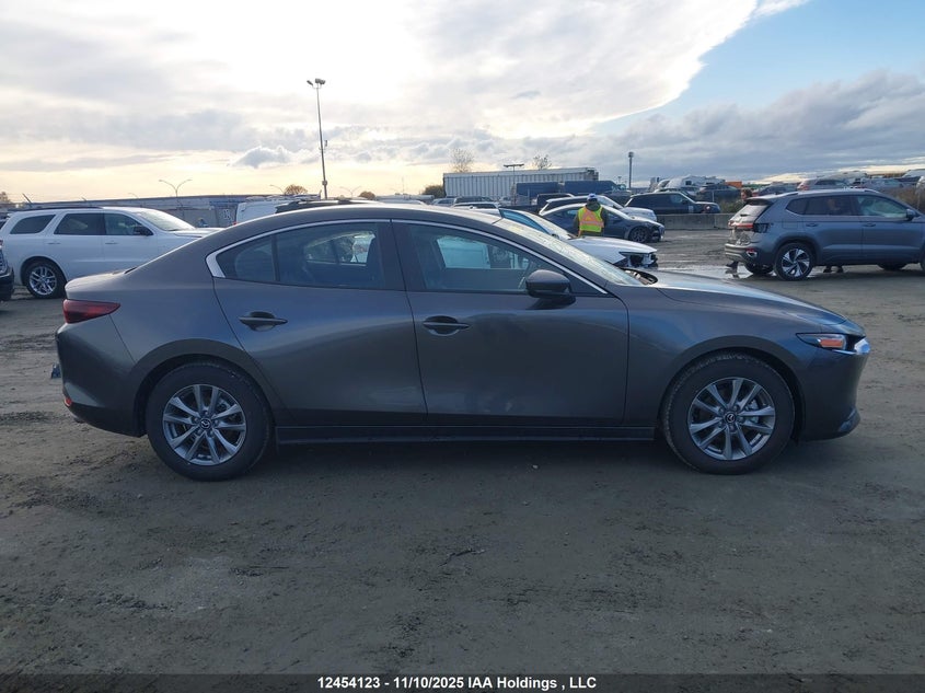 JM1BPACM2S1793534 2025 MAZDA 3 photo no. 14