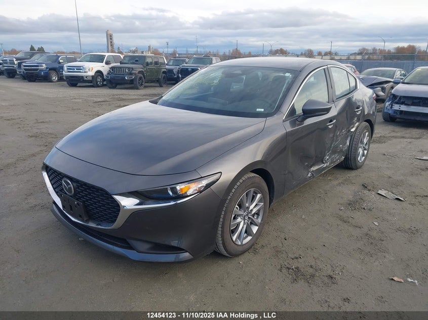 JM1BPACM2S1793534 2025 MAZDA 3 photo no. 2