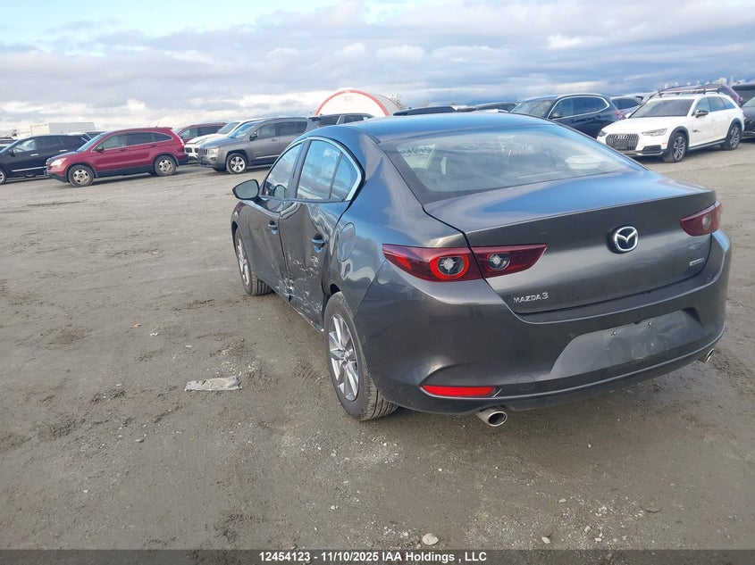 JM1BPACM2S1793534 2025 MAZDA 3 photo no. 3