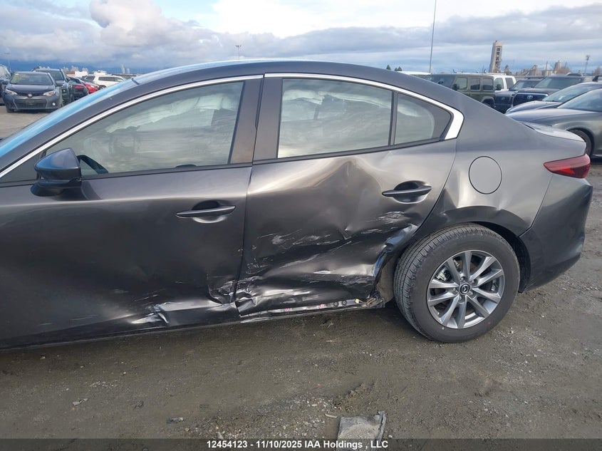 JM1BPACM2S1793534 2025 MAZDA 3 photo no. 6