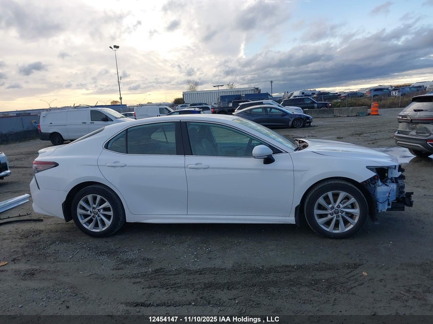 4T1G11AK2RU884249 2024 TOYOTA CAMRY photo no. 14