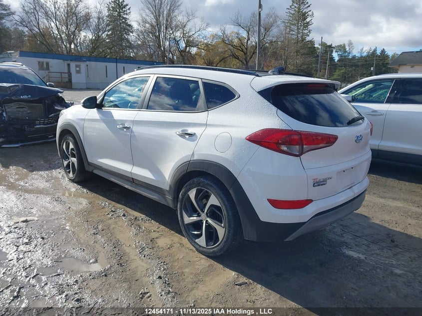 KM8J3CA26JU807187 2018 HYUNDAI TUCSON photo no. 3