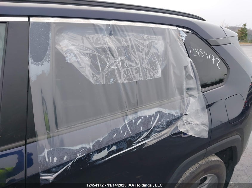 2T3R1RFV6SW498621 2025 TOYOTA RAV 4 photo no. 12