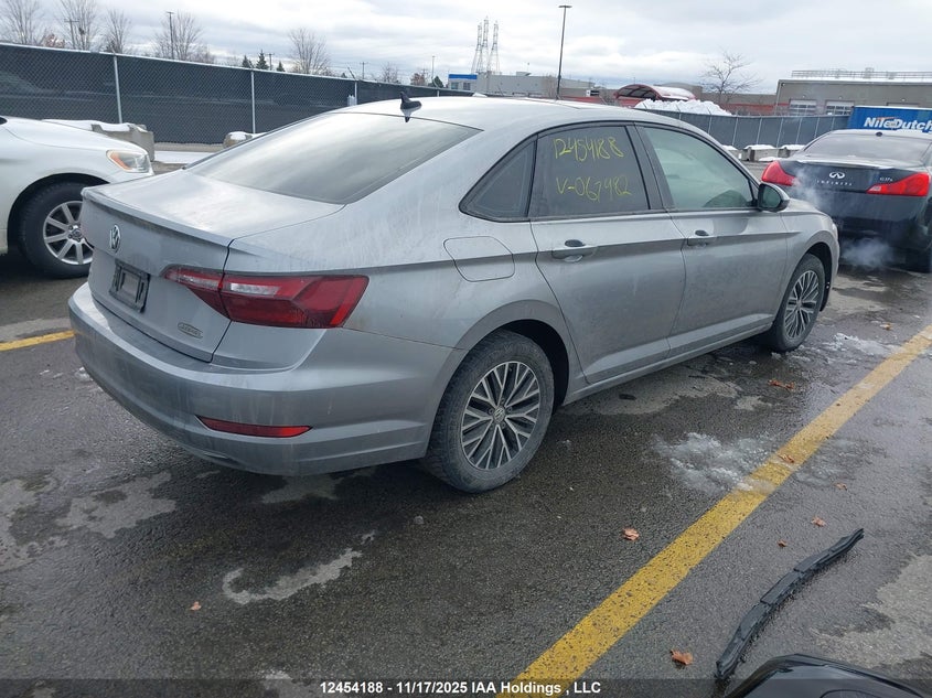 3VWEB7BU2LM067982 2020 VOLKSWAGEN JETTA photo no. 4