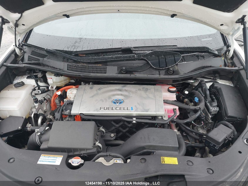 JTDBVRBD2JA005551 2018 TOYOTA MIRAI photo no. 10