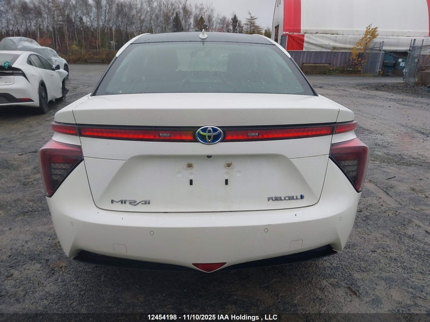 JTDBVRBD2JA005551 2018 TOYOTA MIRAI photo no. 17