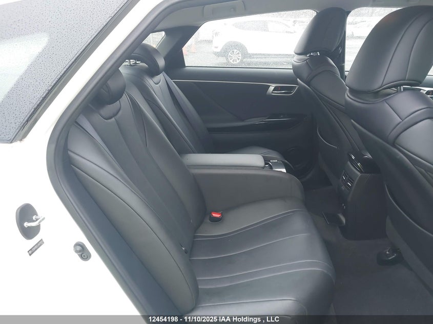 JTDBVRBD2JA005551 2018 TOYOTA MIRAI photo no. 8