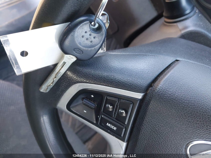 2013 Hyundai Accent Gl VIN: KMHCT5AE9DU140909 Lot: 12454226