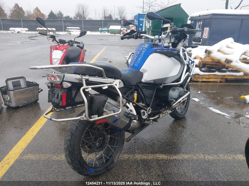 WB10A0203EZ211106 2014 BMW R 1200 photo no. 4