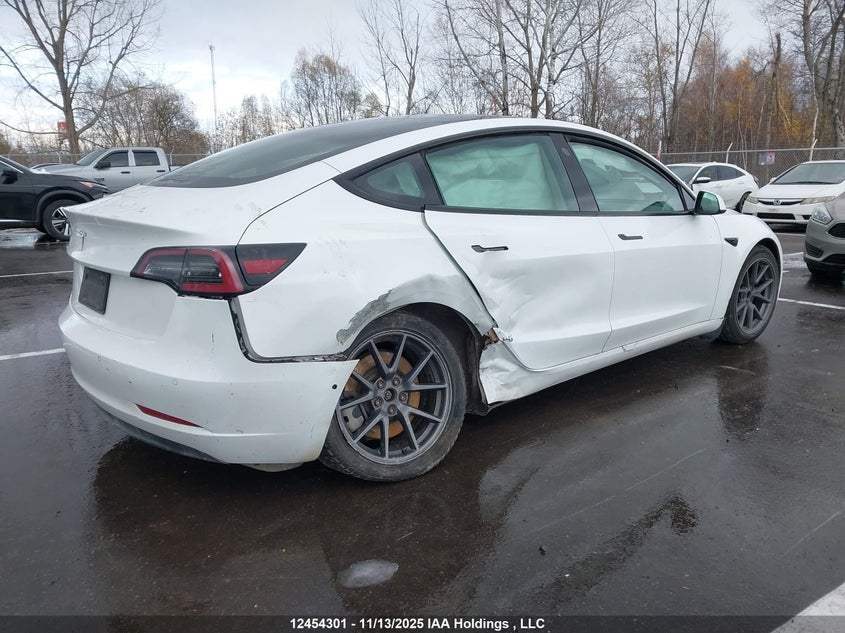 5YJ3E1EA7MF085223 2021 TESLA MODEL 3 photo no. 4