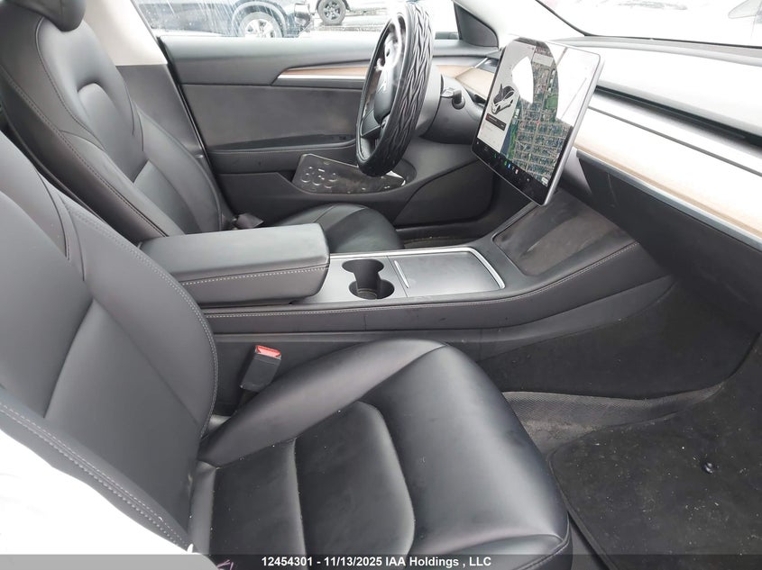 5YJ3E1EA7MF085223 2021 TESLA MODEL 3 photo no. 5