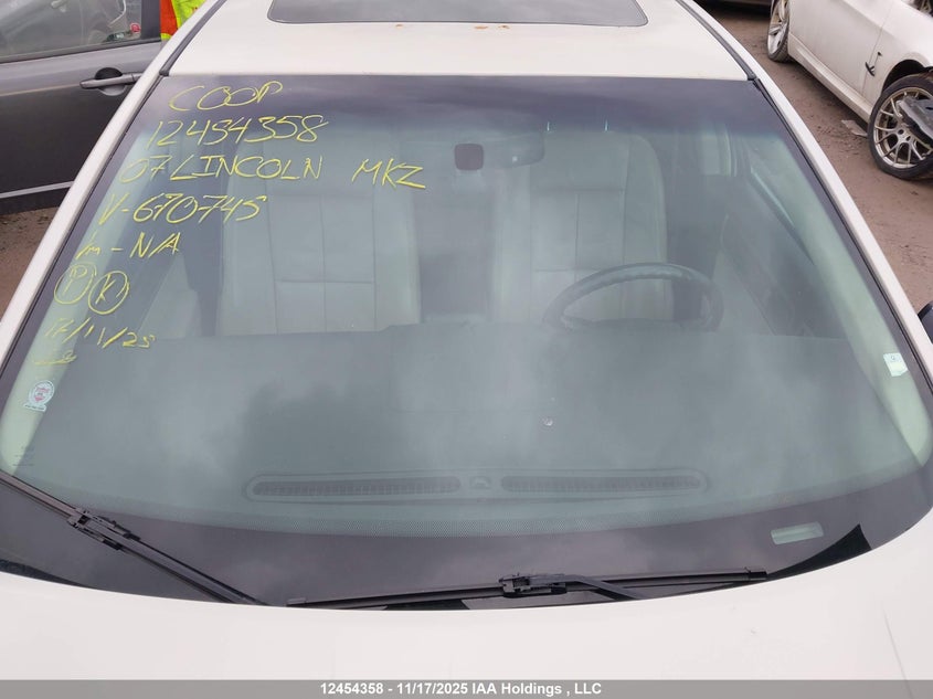 2007 Lincoln Mkz VIN: 3LNHM28T17R670745 Lot: 12454358