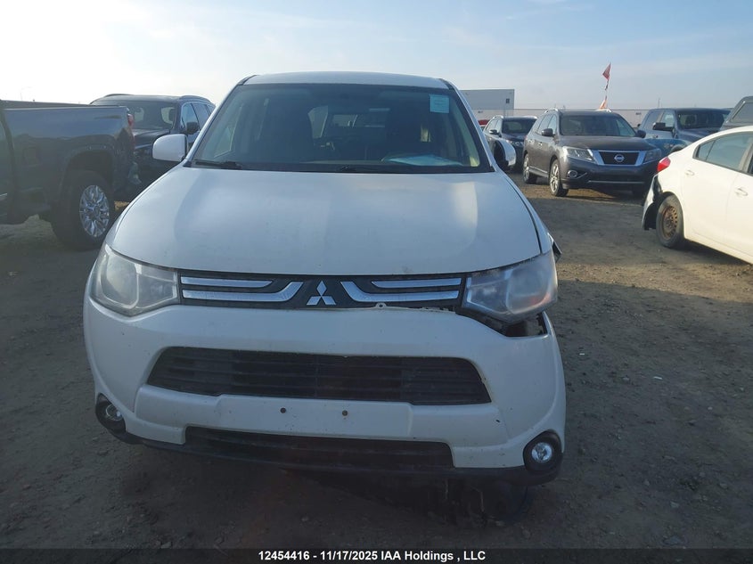 2014 Mitsubishi Outlander Es VIN: JA4AZ2A3XEZ605493 Lot: 12454416