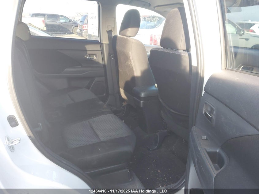 2014 Mitsubishi Outlander Es VIN: JA4AZ2A3XEZ605493 Lot: 12454416