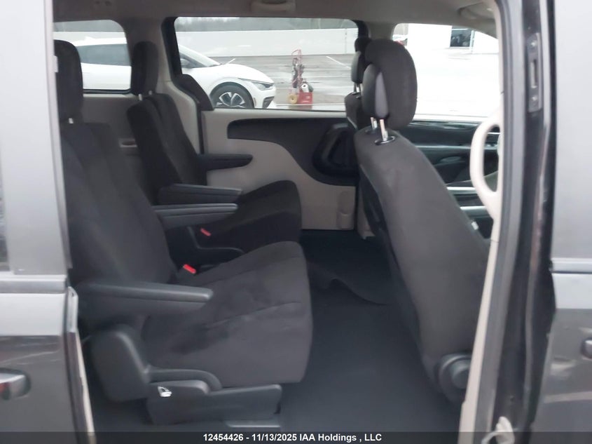 2012 Dodge Grand Caravan Se VIN: 2C4RDGBG5CR421611 Lot: 12454426