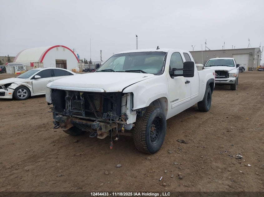 2GTEK19J571549855 2007 GMC  photo no. 2