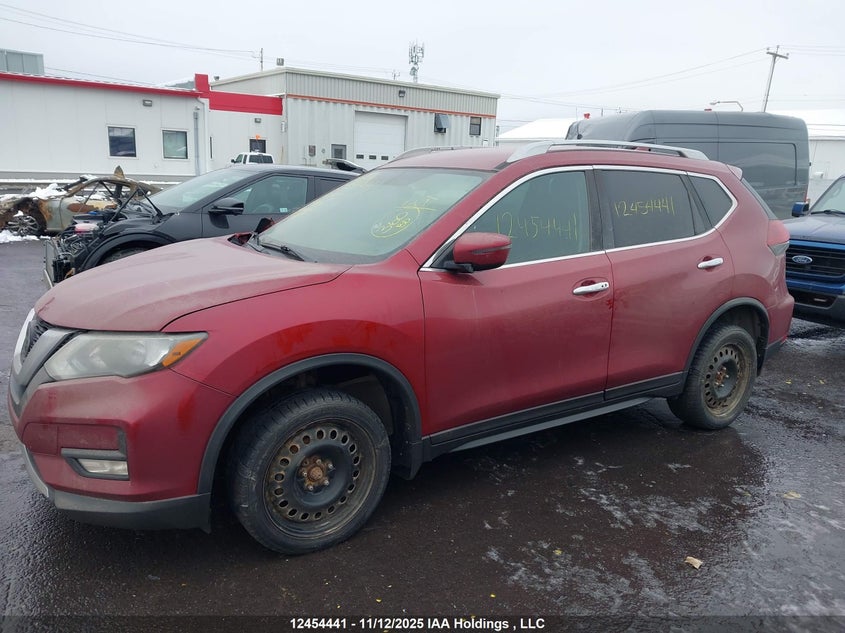 5N1AT2MV1JC717600 2018 NISSAN ROGUE photo no. 14