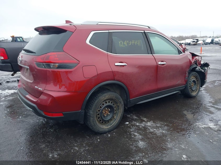 5N1AT2MV1JC717600 2018 NISSAN ROGUE photo no. 4