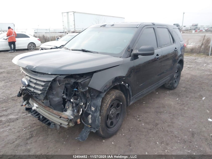 1FM5K8AR4HGA48742 2017 FORD  photo no. 2