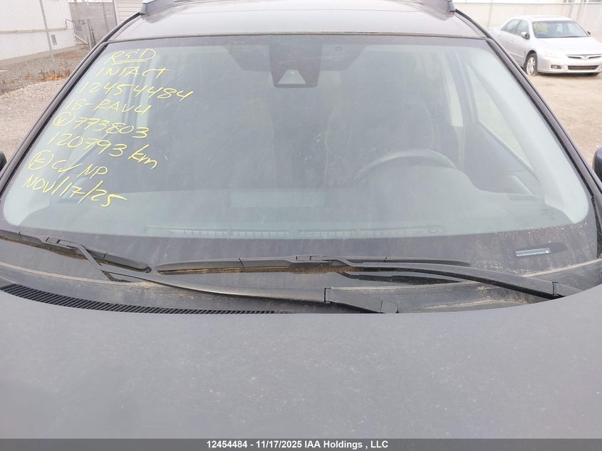 2T3RFREV5JW773803 2018 TOYOTA RAV 4 photo no. 18