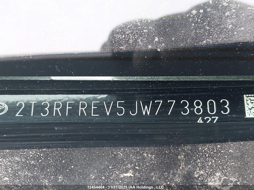 2T3RFREV5JW773803 2018 TOYOTA RAV 4 photo no. 20
