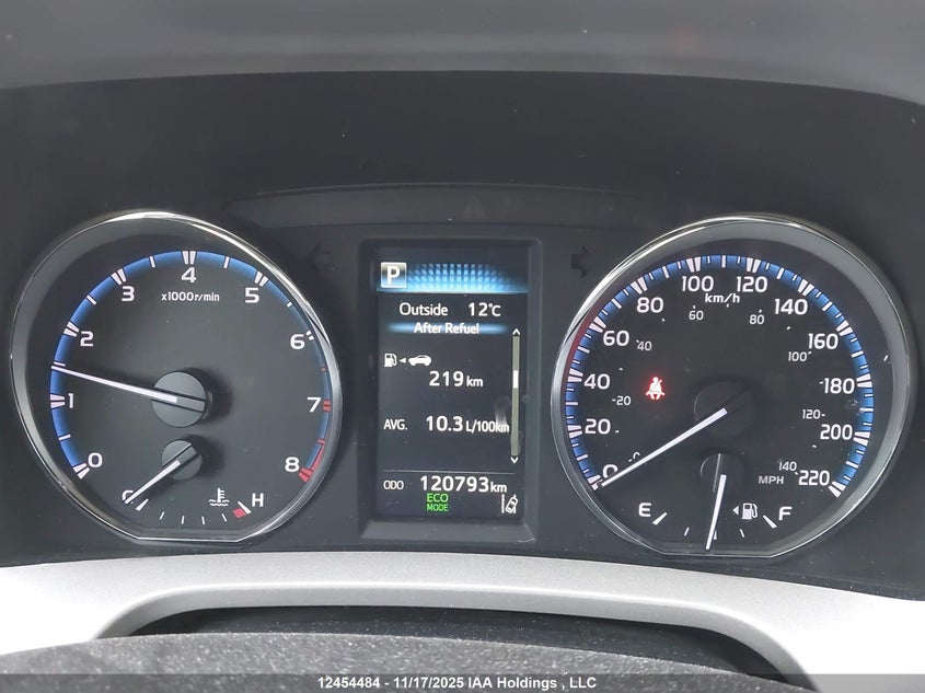 2T3RFREV5JW773803 2018 TOYOTA RAV 4 photo no. 7