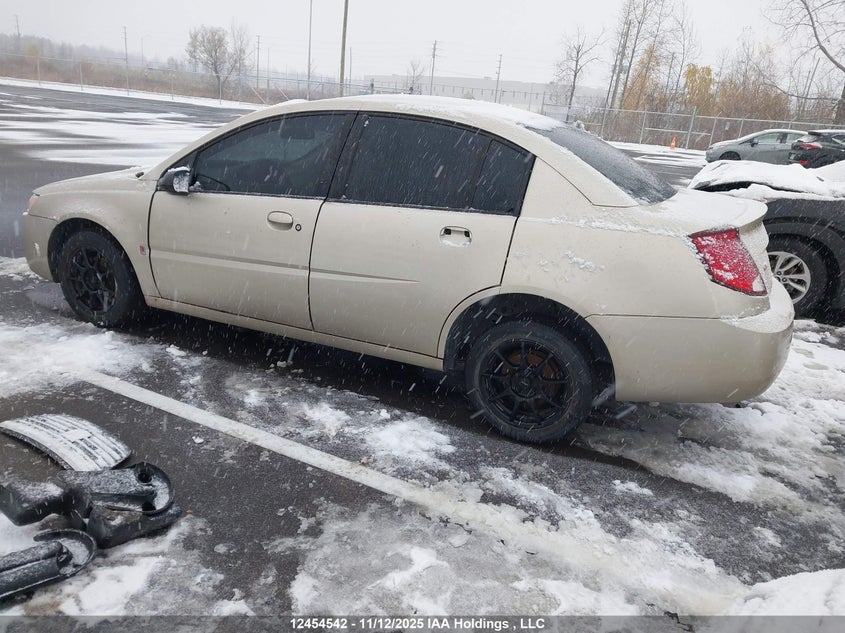 1G8AJ52FX5Z149691 2005 SATURN ION photo no. 3