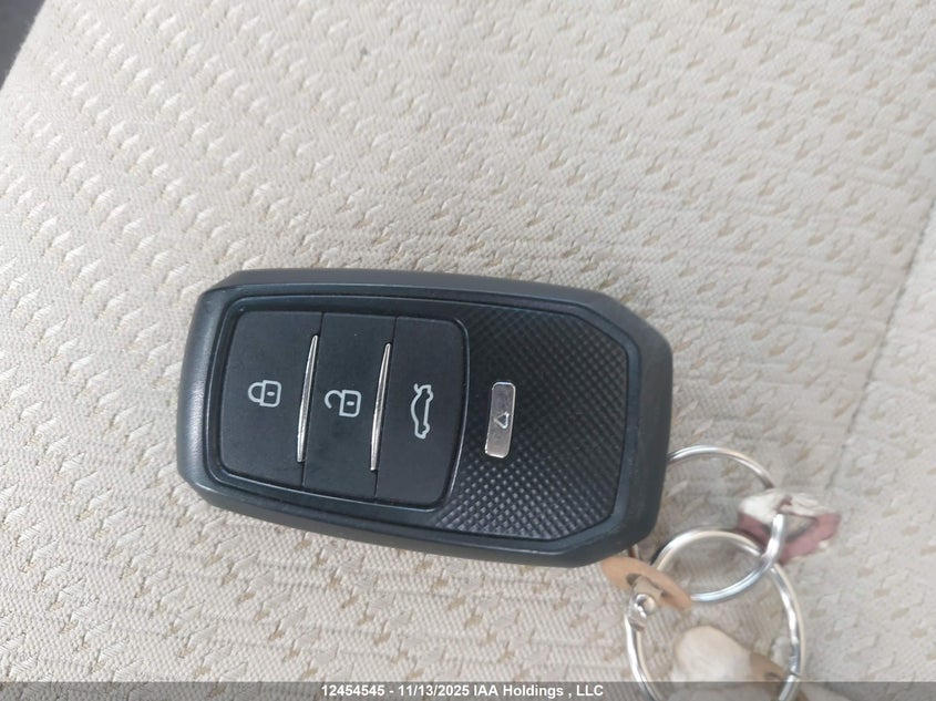 2015 Toyota Camry Hybrid Le VIN: 4T1BD1FK5FU161551 Lot: 12454545