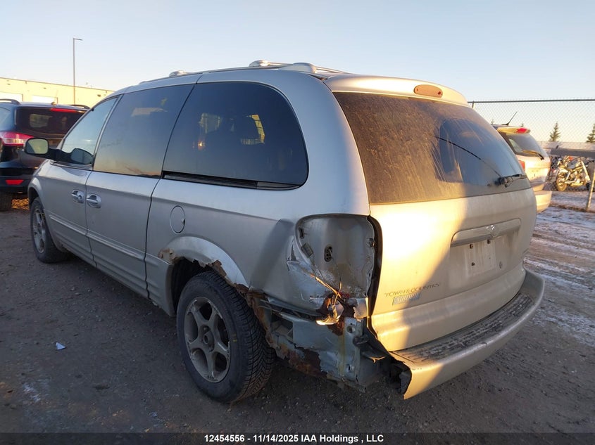 2C8GT64L43R246118 2003 CHRYSLER TOWN & COUNTRY photo no. 3