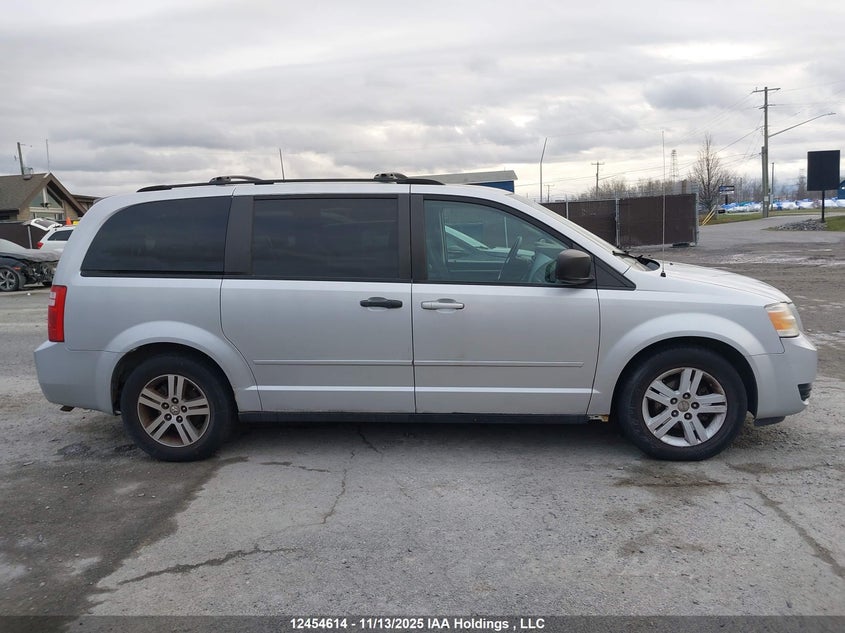 2010 Dodge Caravan VIN: 2D4RN4DE2AR175611 Lot: 12454614