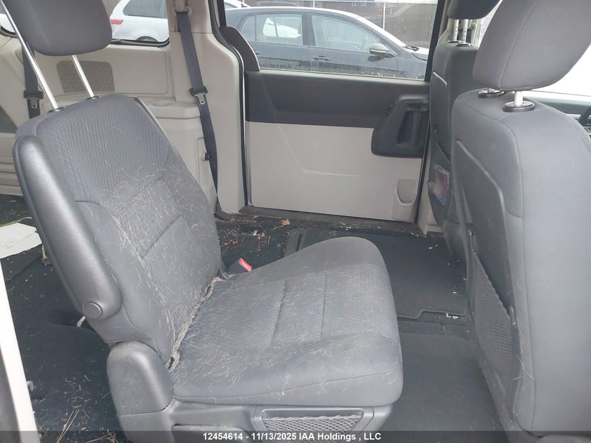 2010 Dodge Caravan VIN: 2D4RN4DE2AR175611 Lot: 12454614