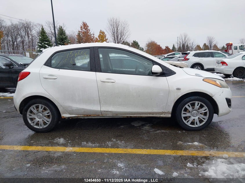 JM1DE1HY3B0124866 2011 MAZDA 2 photo no. 13