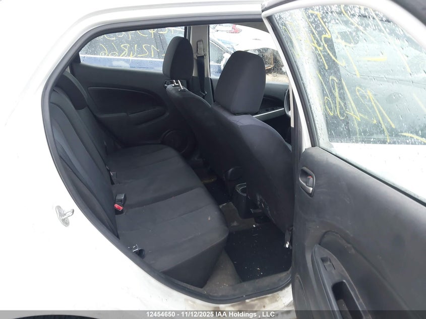JM1DE1HY3B0124866 2011 MAZDA 2 photo no. 8