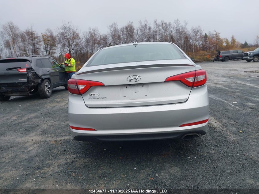 2017 Hyundai Sonata Gl VIN: 5NPE24AF2HH485492 Lot: 12454677