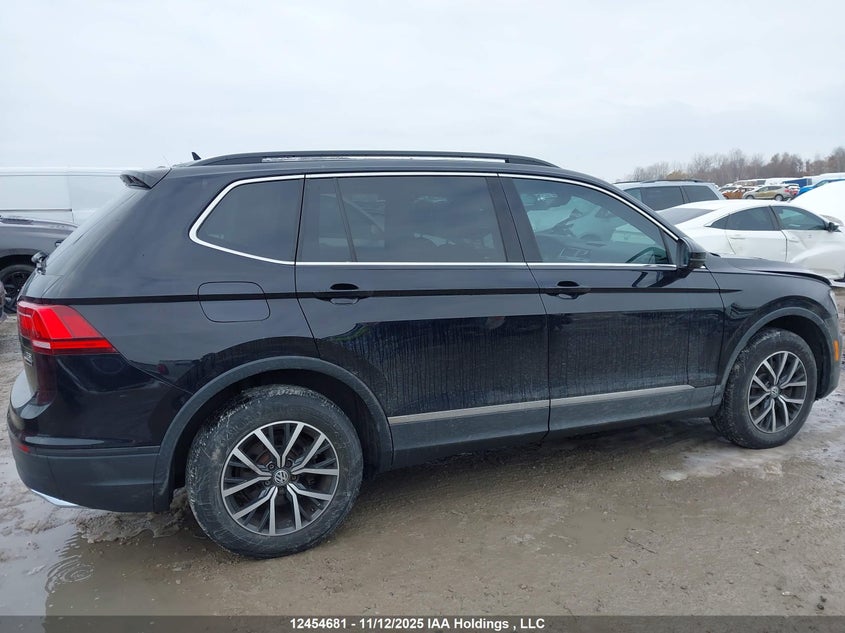 2018 Volkswagen Tiguan Comfortline VIN: 3VV2B7AX2JM013985 Lot: 12454681