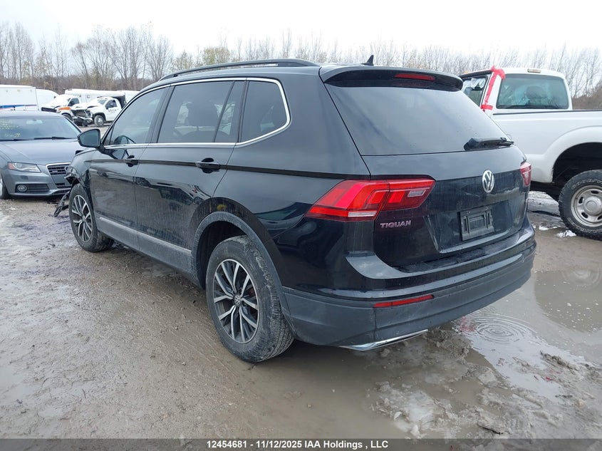 3VV2B7AX2JM013985 2018 VOLKSWAGEN TIGUAN photo no. 3