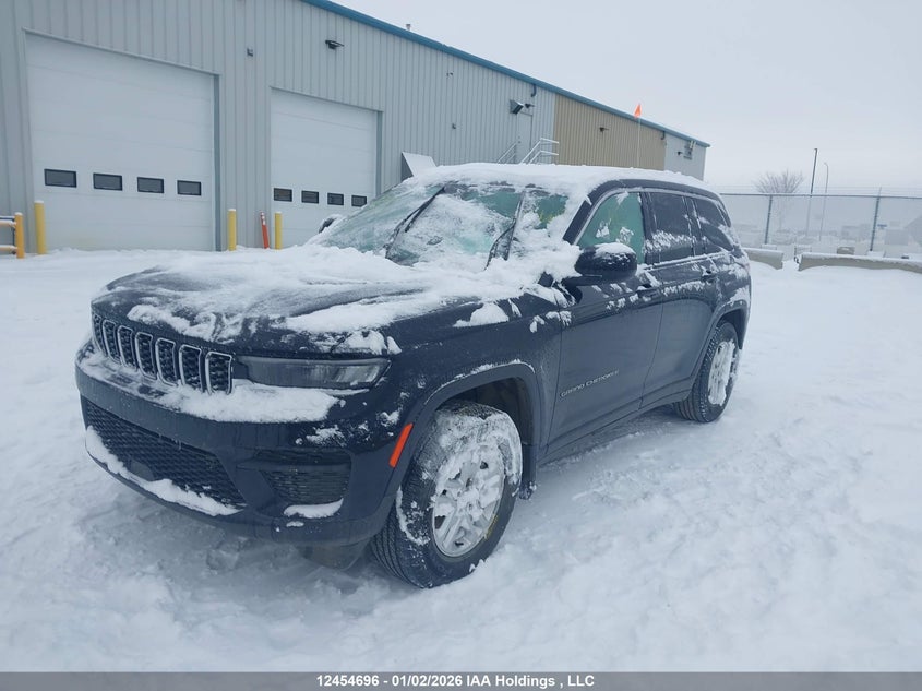 1C4RJHAG4PC539762 2023 JEEP GRAND CHEROKEE photo no. 2