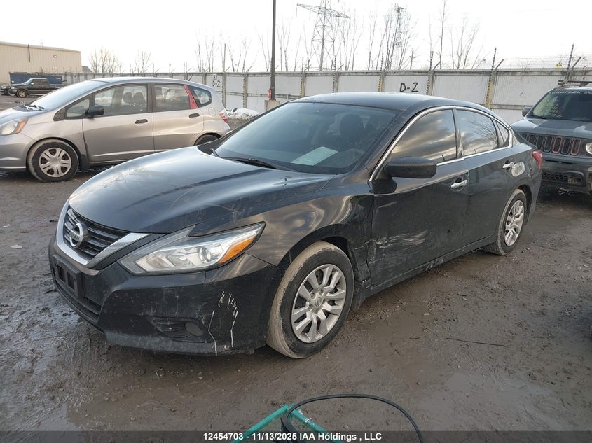 1N4AL3AP5HN350138 2017 NISSAN ALTIMA photo no. 2