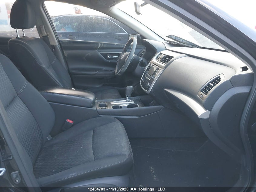 1N4AL3AP5HN350138 2017 NISSAN ALTIMA photo no. 5