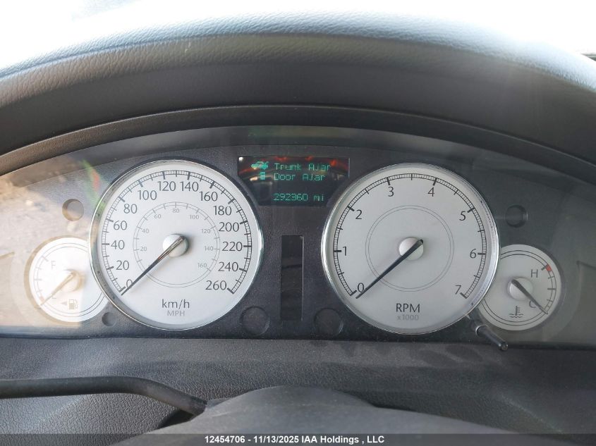 2007 Chrysler 300C VIN: 2C3KA63HX7H725853 Lot: 12454706